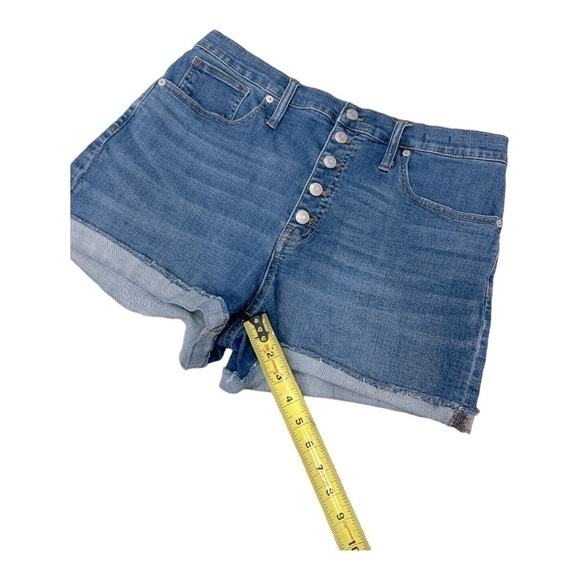 Madewell High-Rise Denim Shorts in Burke Wash: Button-Front Edition Size 31 - Picture 7 of 12